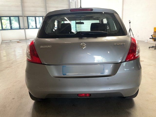 Suzuki Swift 1.2 GLX — zdjęcie 5