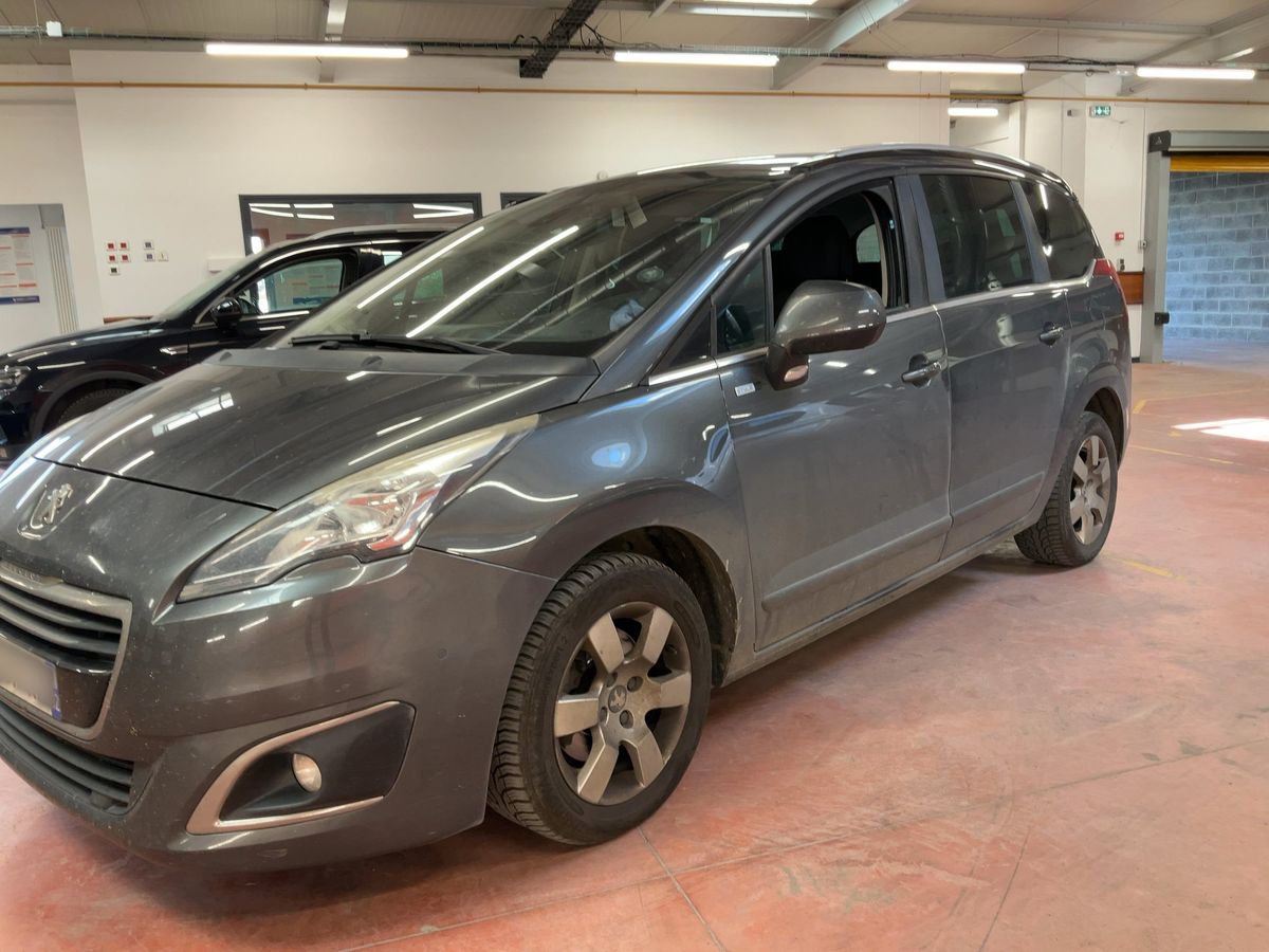 Peugeot 5008 d'occasion