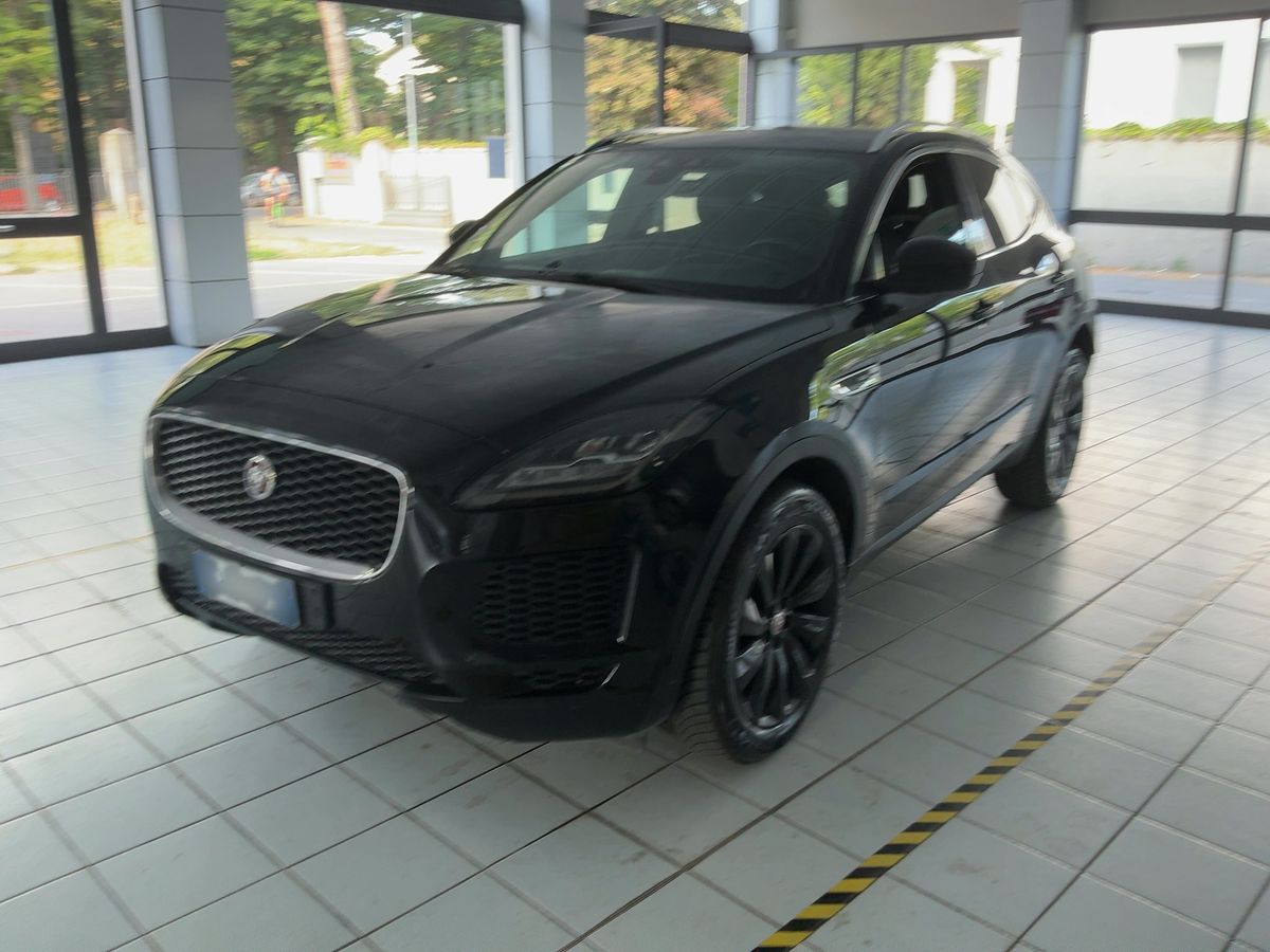 Jaguar E-Pace 2018 — photo 1