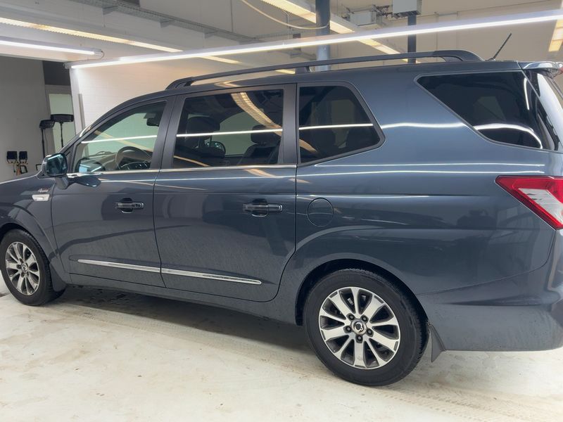 Ssangyong Rodius 2.2 TD Sapphire 4WD — zdjęcie 4