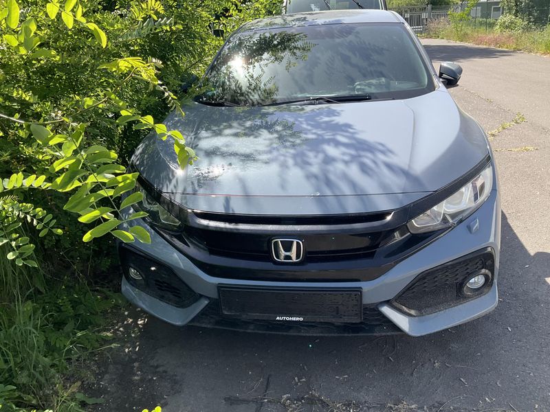 Honda Civic 1.0 VTEC Elegance — zdjęcie 9