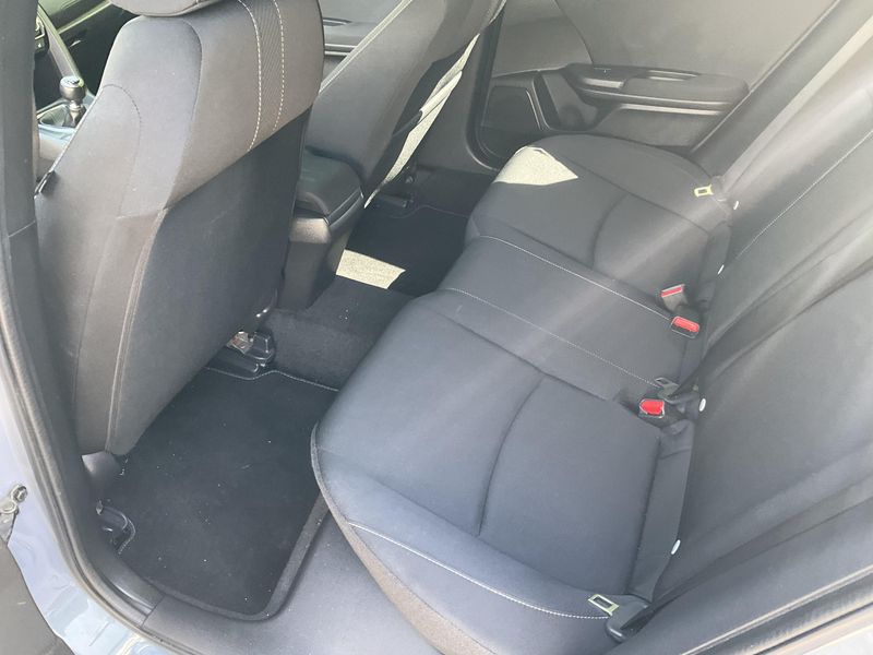 Honda Civic 1.0 VTEC Elegance — zdjęcie 14