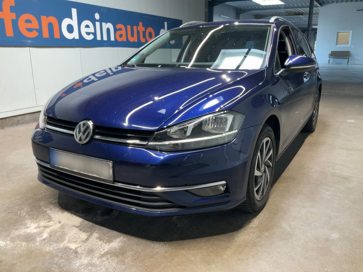Volkswagen Golf 2018 — photo 1