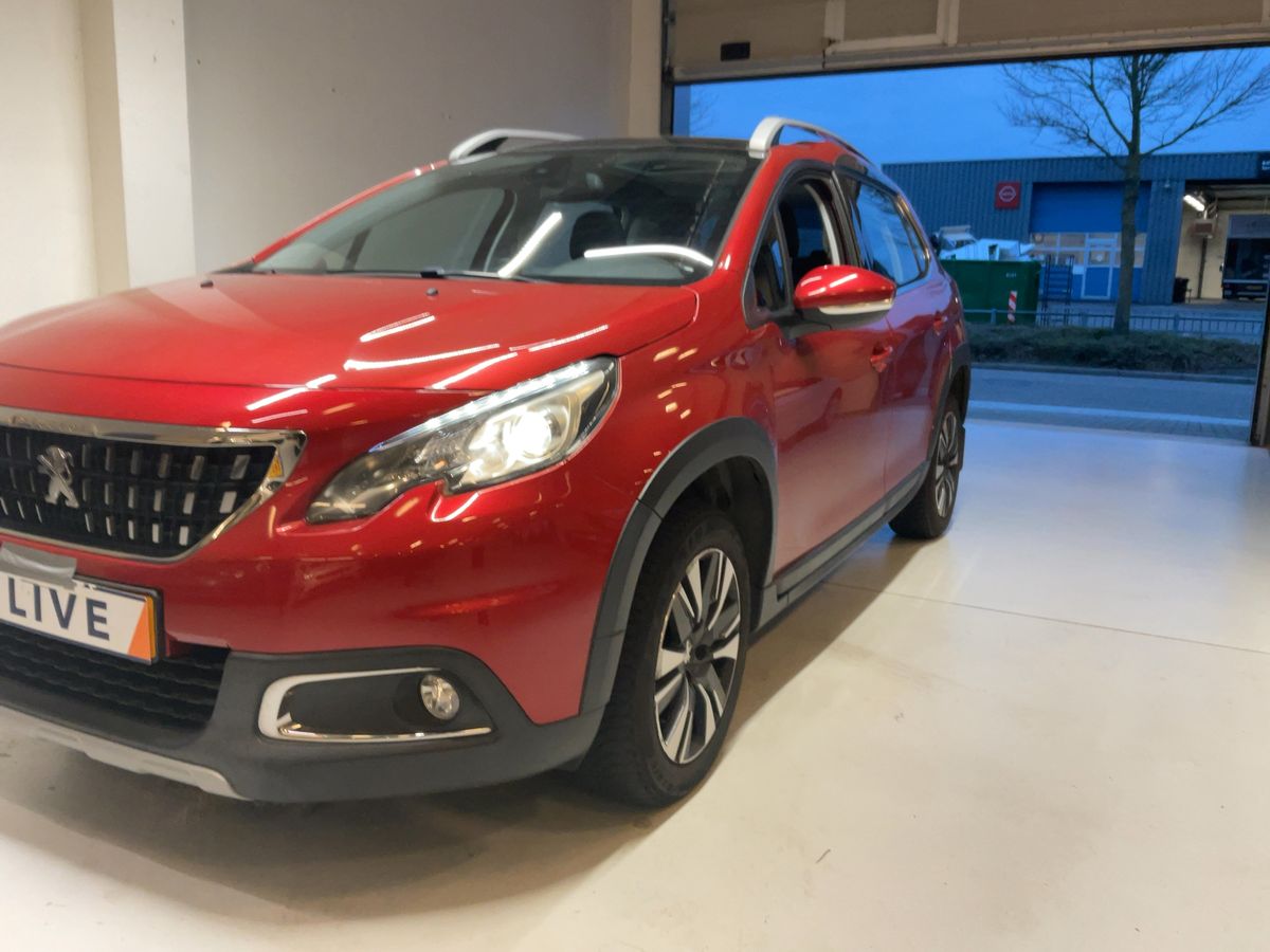 Peugeot 2008 1.2 PureTech Allure