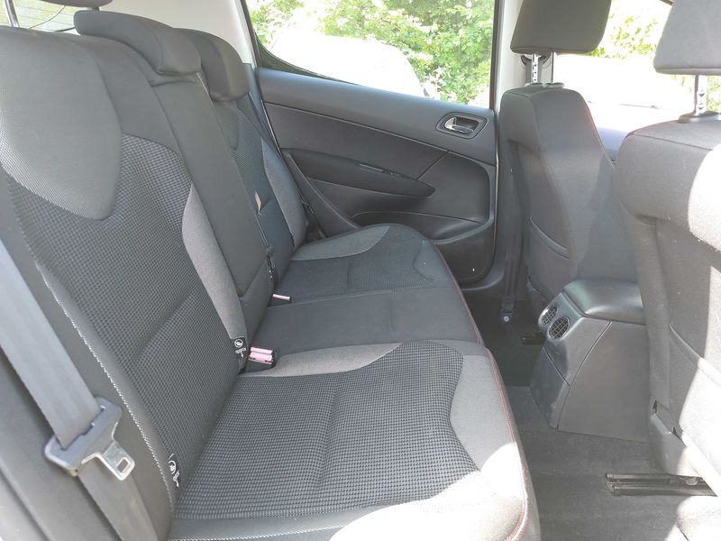Peugeot 308 1.6 HDi Sportium — zdjęcie 14