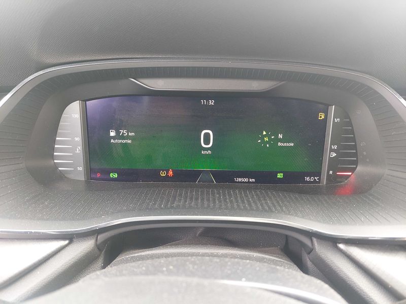 Skoda Octavia 2.0 TDI Business — zdjęcie 12