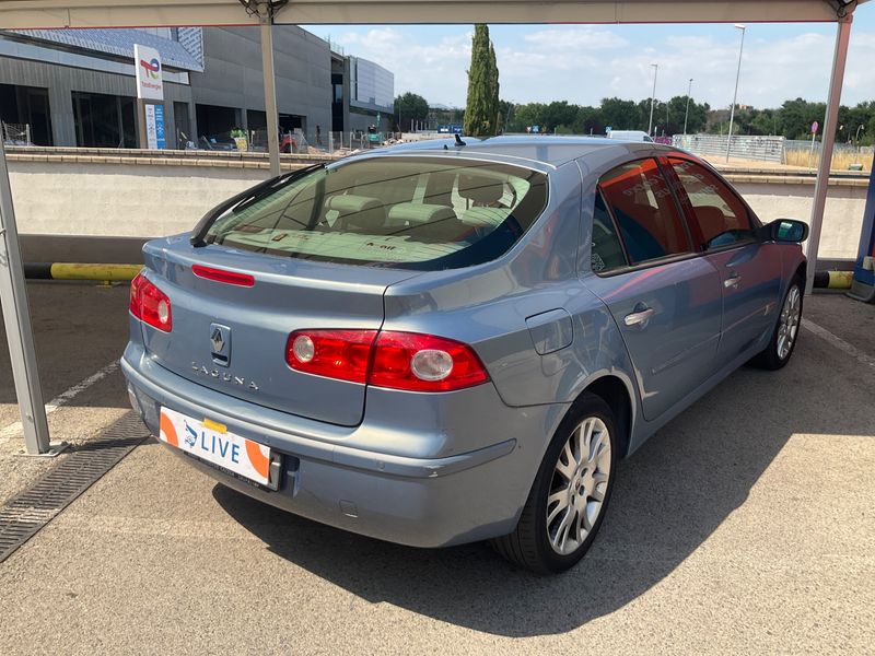 Renault Laguna 2.0 dCi Luxe Privilège 2005 – снимка 2