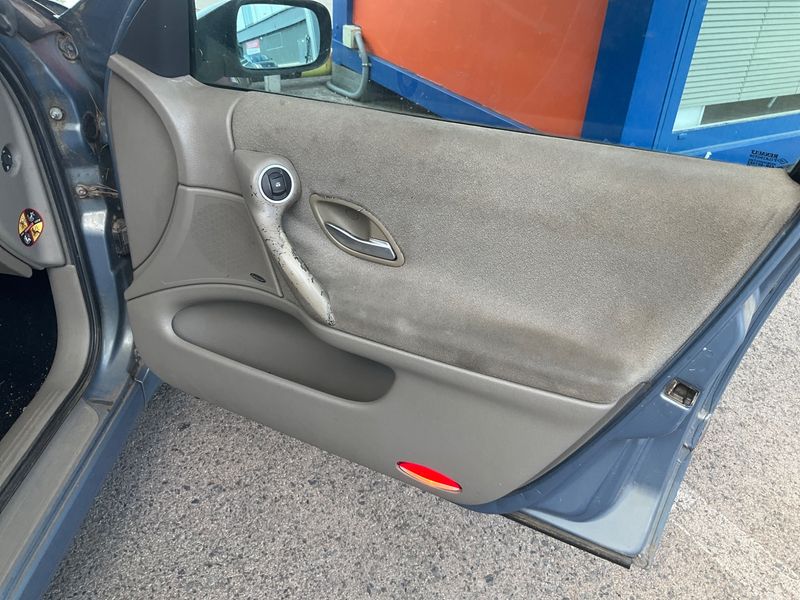 Renault Laguna 2.0 dCi Luxe Privilège 2005 – снимка 14