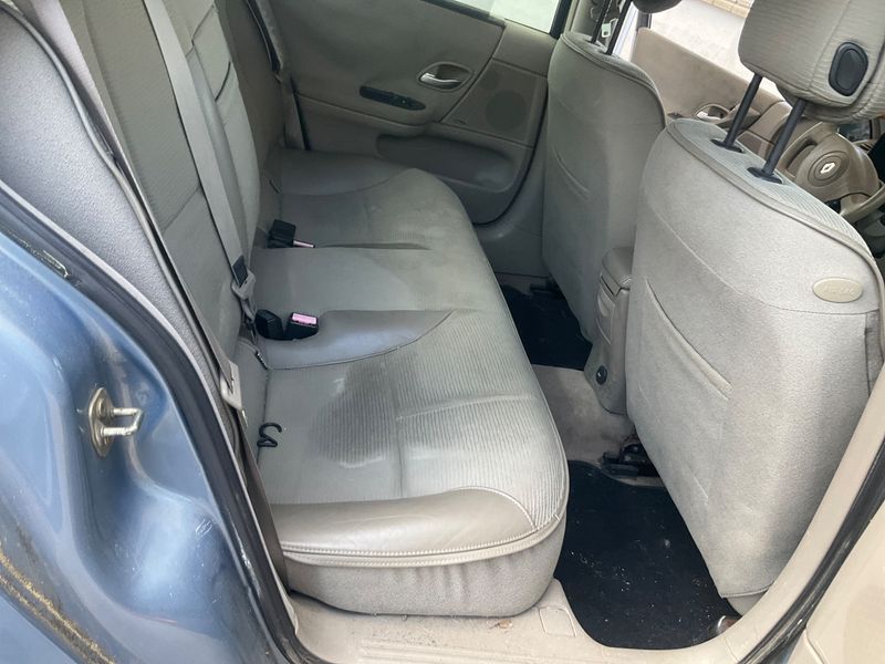 Renault Laguna 2.0 dCi Luxe Privilège 2005 – снимка 12