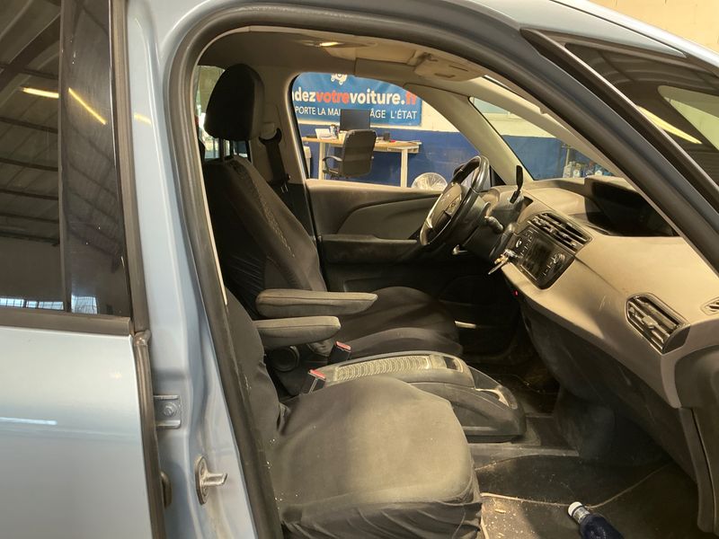 Citroen C4 Picasso 1.6 Blue-HDi Confort 2015 – снимка 3