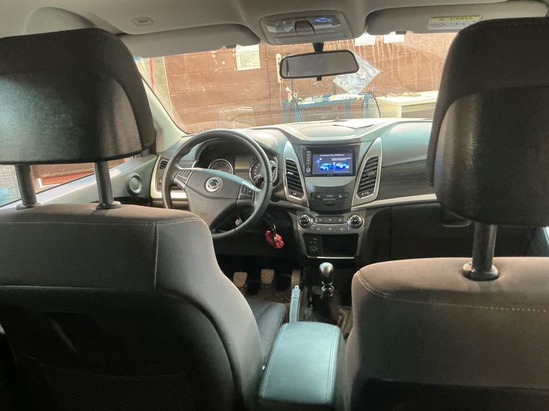 Ssangyong Korando 2.0 TD Plus 4x4 — zdjęcie 12