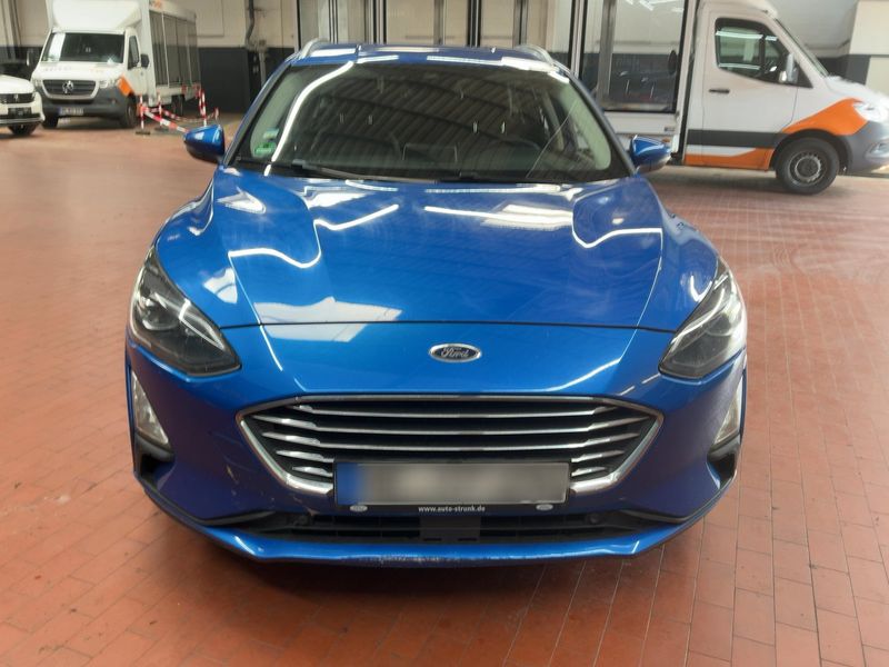 Ford Focus 1.5 EcoBoost Titanium — zdjęcie 9