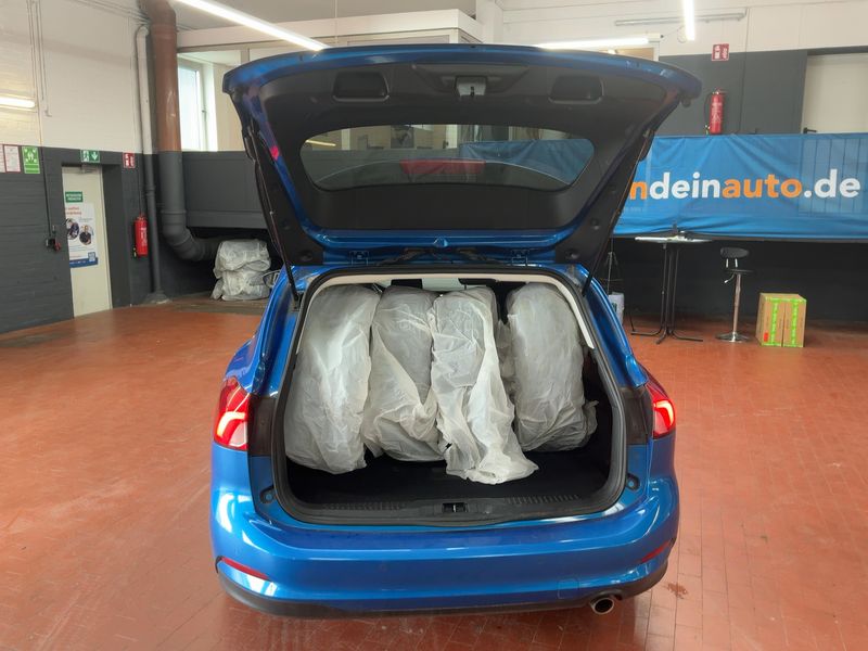 Ford Focus 1.5 EcoBoost Titanium — zdjęcie 10