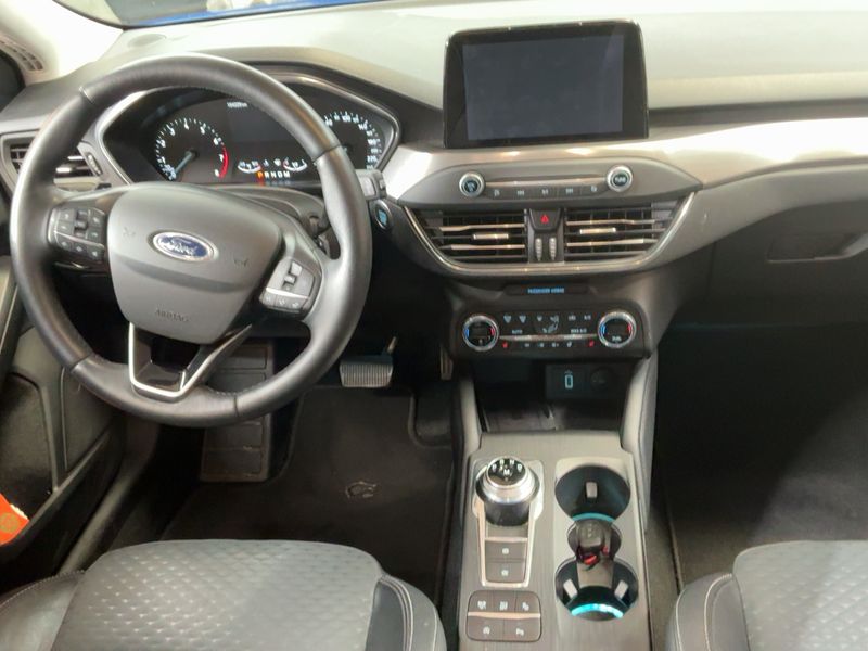 Ford Focus 1.5 EcoBoost Titanium — zdjęcie 12