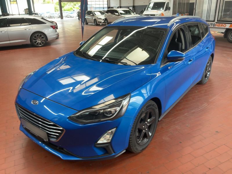 Ford Focus 1.5 EcoBoost Titanium — zdjęcie 1