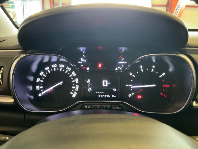 Citroen C3 1.2 PureTech Feel — zdjęcie 13