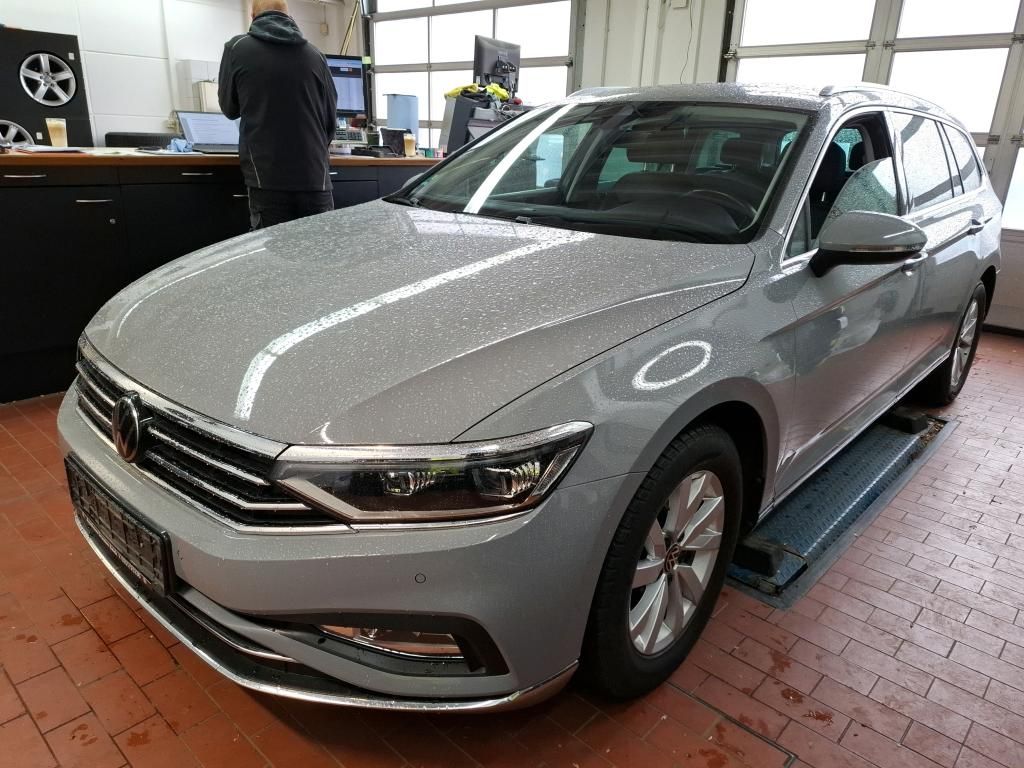 Volkswagen Passat 2023