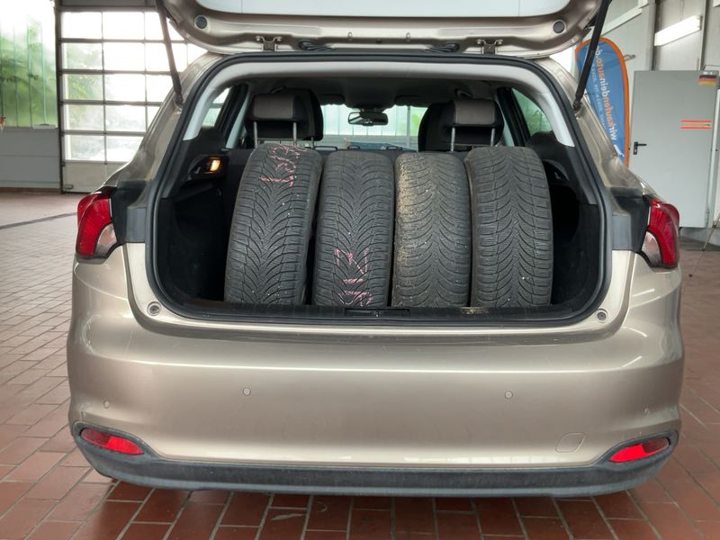 Fiat Tipo 1.6 JTDM Lounge — zdjęcie 10