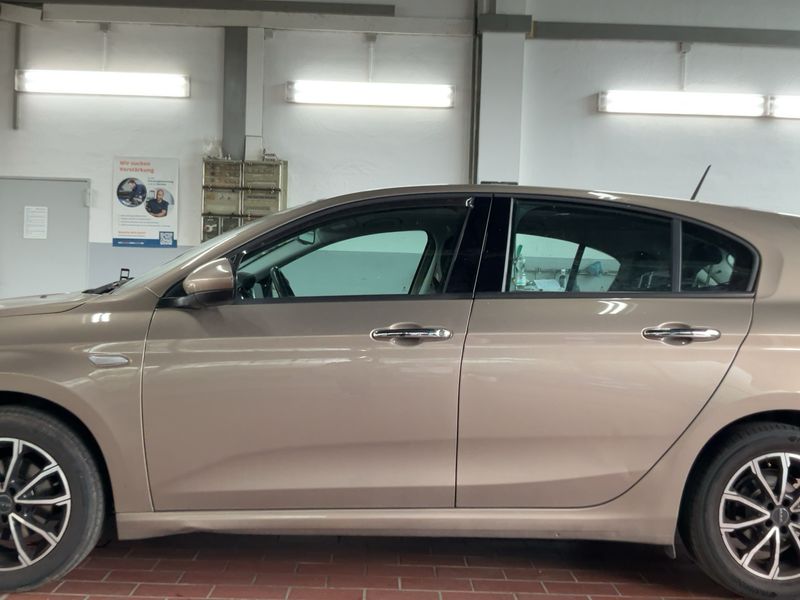 Fiat Tipo 1.6 JTDM Lounge — zdjęcie 4