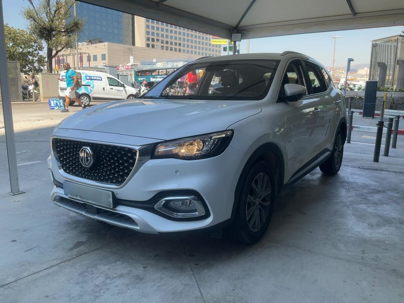 MG HS 1.5 Luxury