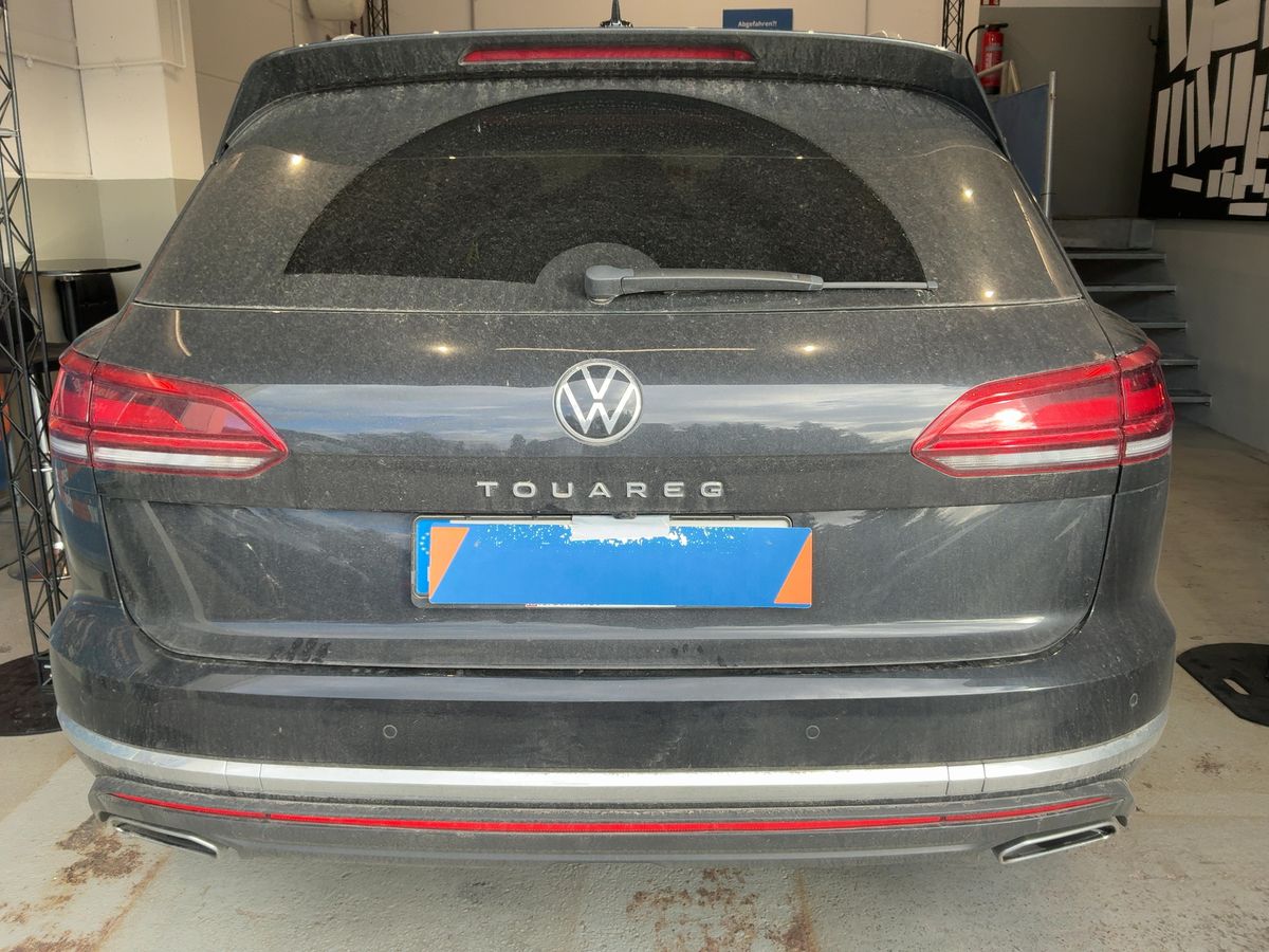 Volkswagen Touareg 2022 — photo 8