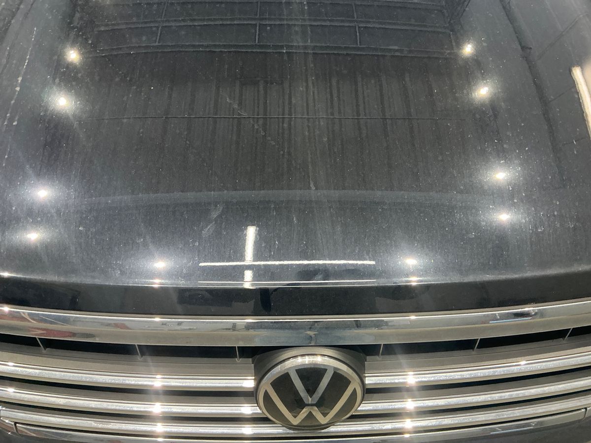 Volkswagen Touareg 2022 — photo 3