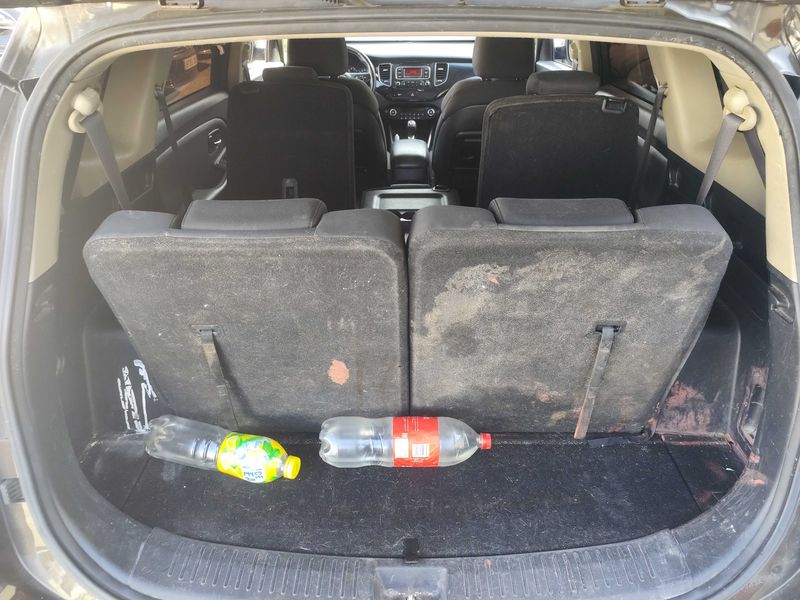 Kia Carens 1.7 CRDi Drive — zdjęcie 9