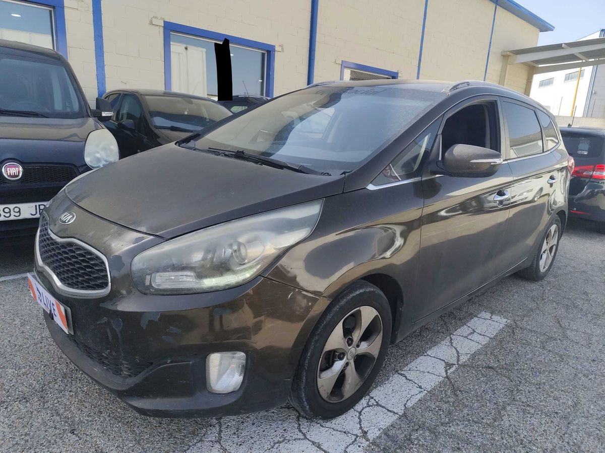 Kia Carens 2015