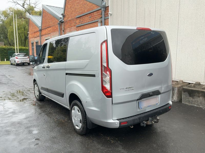 Ford Transit 2.0 TDCi 310 L1 Tourneo Titanium — zdjęcie 3