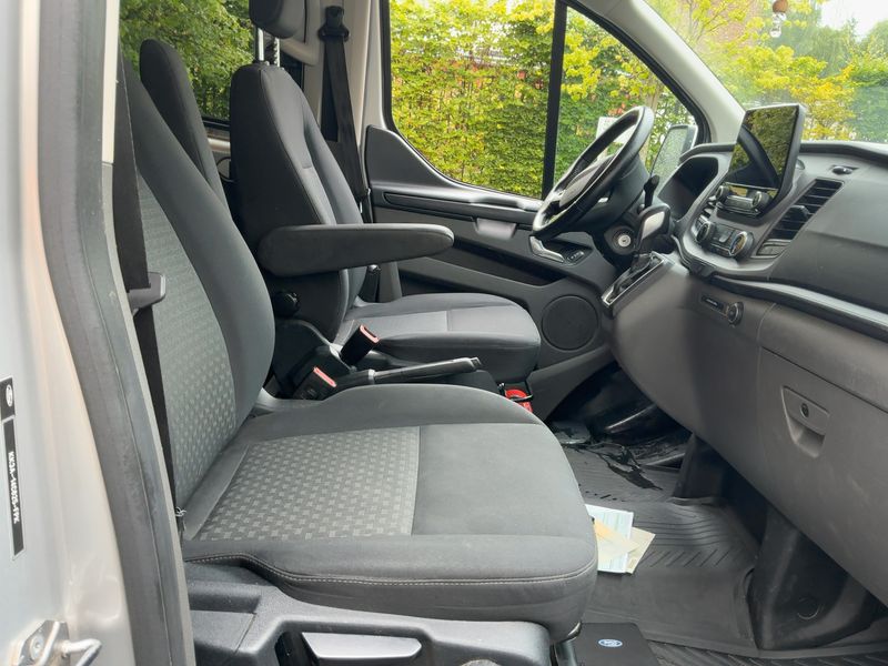 Ford Transit 2.0 TDCi 310 L1 Tourneo Titanium — zdjęcie 11