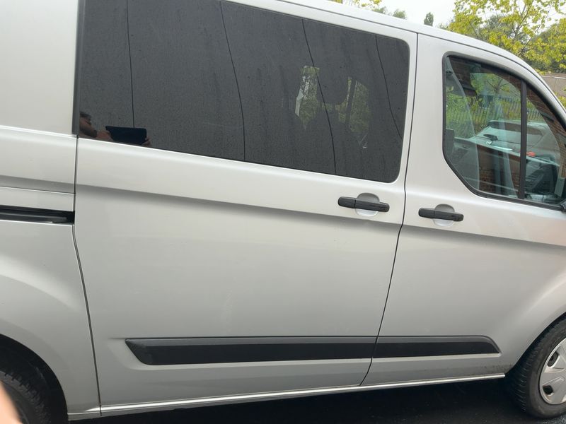 Ford Transit 2.0 TDCi 310 L1 Tourneo Titanium — zdjęcie 7