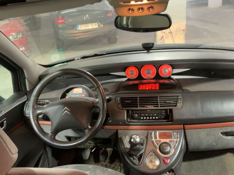 Citroen C8 2.0 HDi Premier — zdjęcie 12