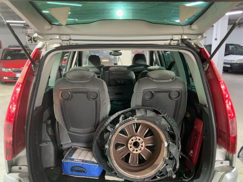 Citroen C8 2.0 HDi Premier — zdjęcie 10