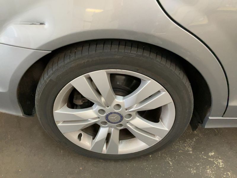 Mercedes-Benz C-Klasse C 250 CDI T 4Matic BlueEfficiency Avantgarde 2013 – снимка 9