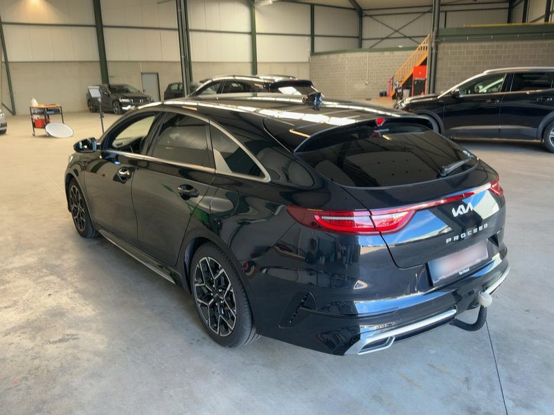 Kia pro_cee'd 1.5 TGDI GT Line — zdjęcie 3