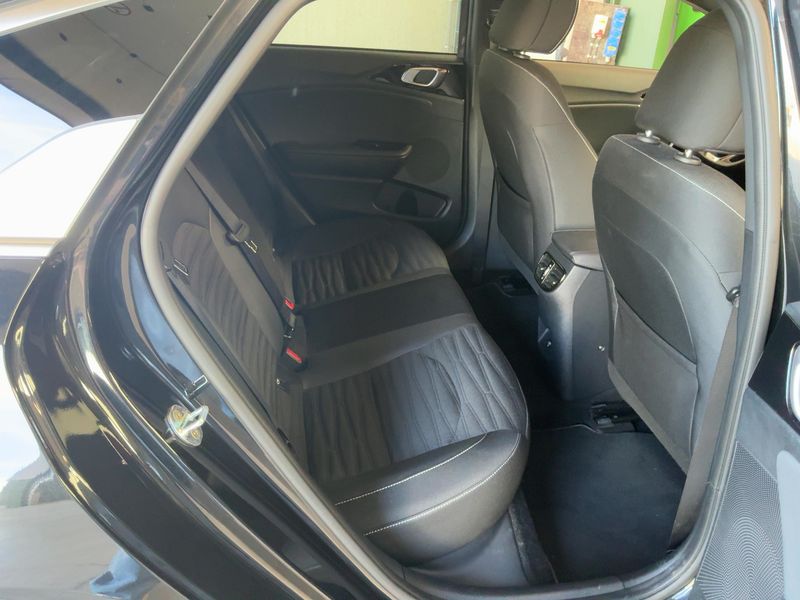 Kia pro_cee'd 1.5 TGDI GT Line — zdjęcie 14