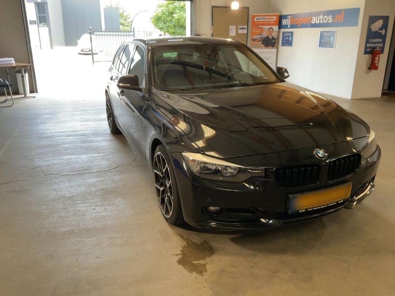 BMW 3er 316i 2013 – снимка 12