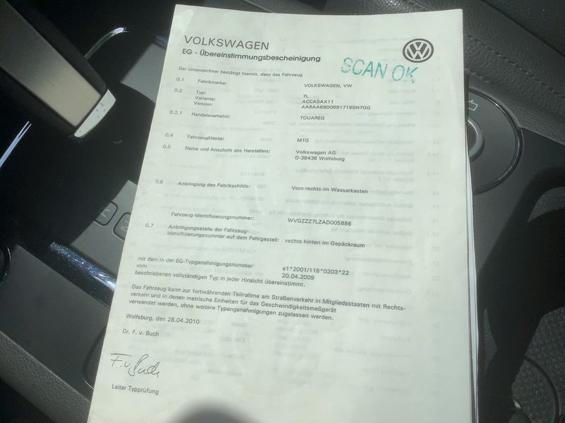 Volkswagen Touareg 3.0 V6 TDI Carat Edition — zdjęcie 16
