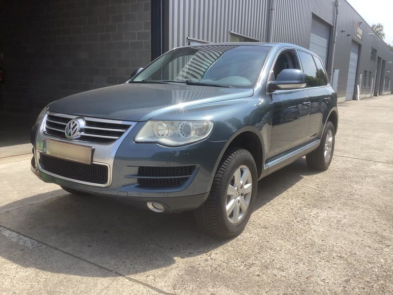 Volkswagen Touareg 3.0 V6 TDI Carat Edition — zdjęcie 2