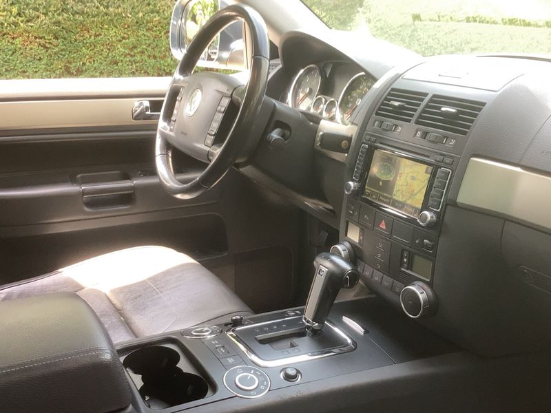 Volkswagen Touareg 3.0 V6 TDI Carat Edition — zdjęcie 12