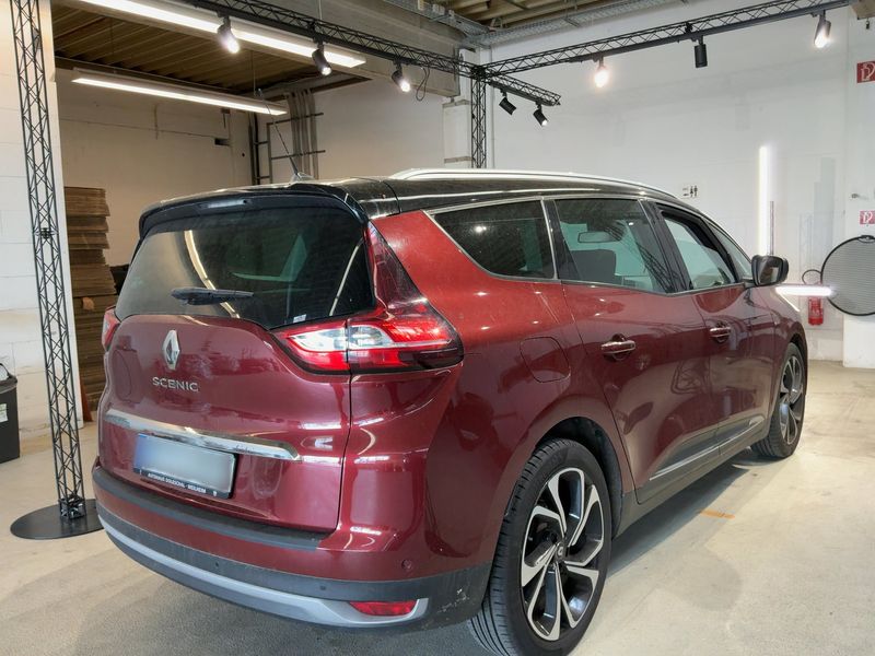 Renault Grand Scenic 1.2 TCe Energy BOSE Edition 2017 – снимка 8