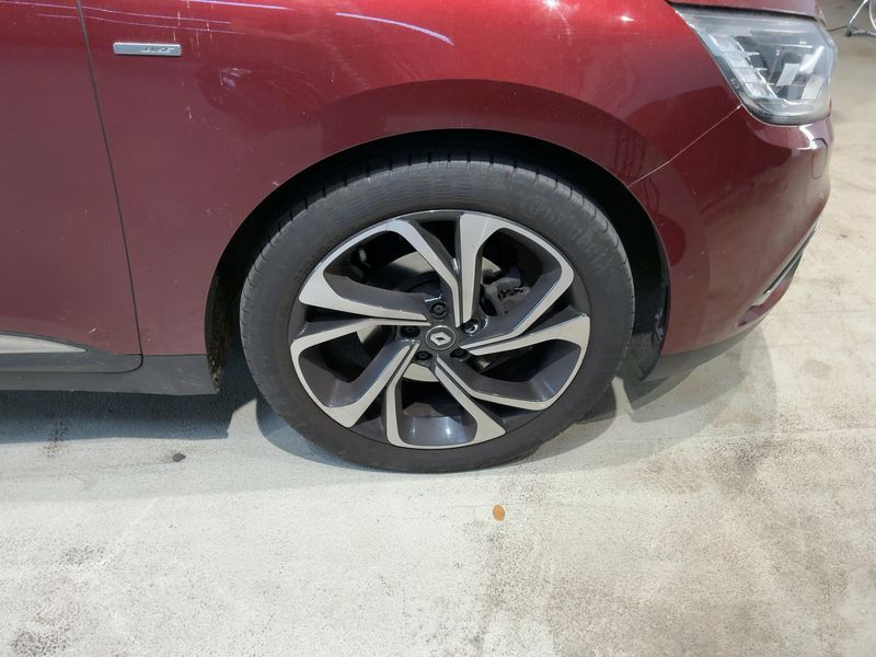 Renault Grand Scenic 1.2 TCe Energy BOSE Edition 2017 – снимка 11