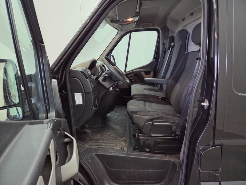 Renault Master 2.3 dCi L1H1 Ka 2,8t — zdjęcie 6