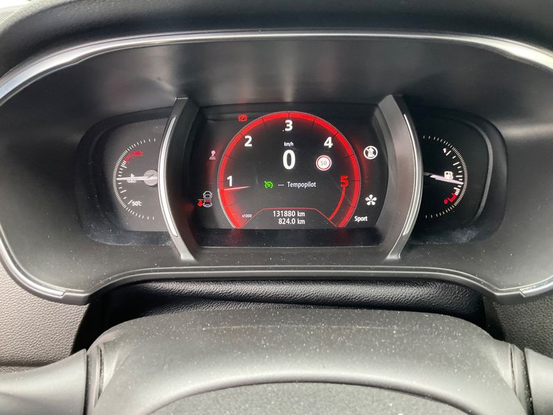 Renault Megane 1.6 dCi Energy Intens — zdjęcie 13