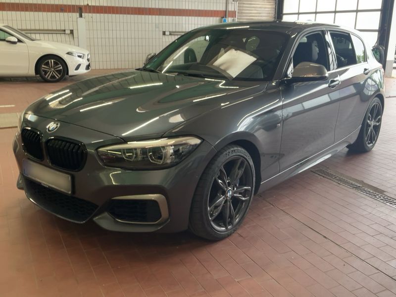 BMW 1er M140i xDrive Special Edition 2019 – снимка 1