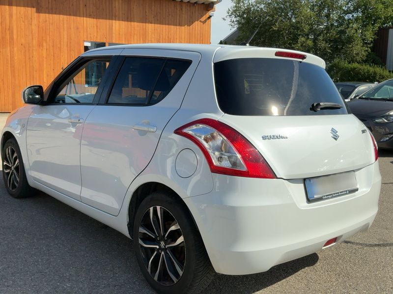 Suzuki Swift 1.2 Comfort — zdjęcie 3