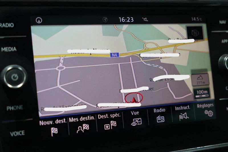 Volkswagen Golf VII 1.5 TSI ACT Comfortline BlueMotion Tech — zdjęcie 13