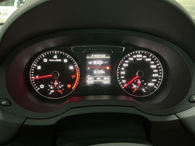 Audi Q3 1.4 TFSI ACT — zdjęcie 13