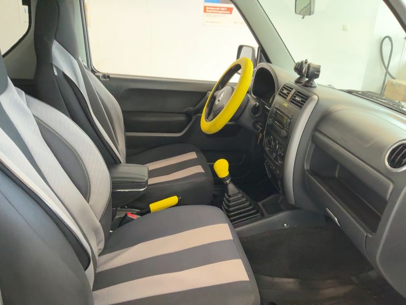 Suzuki Jimny 1.3 Comfort — zdjęcie 11