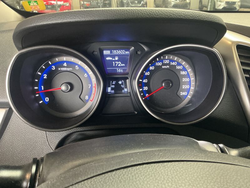 Hyundai i30 1.4 Classic — zdjęcie 4